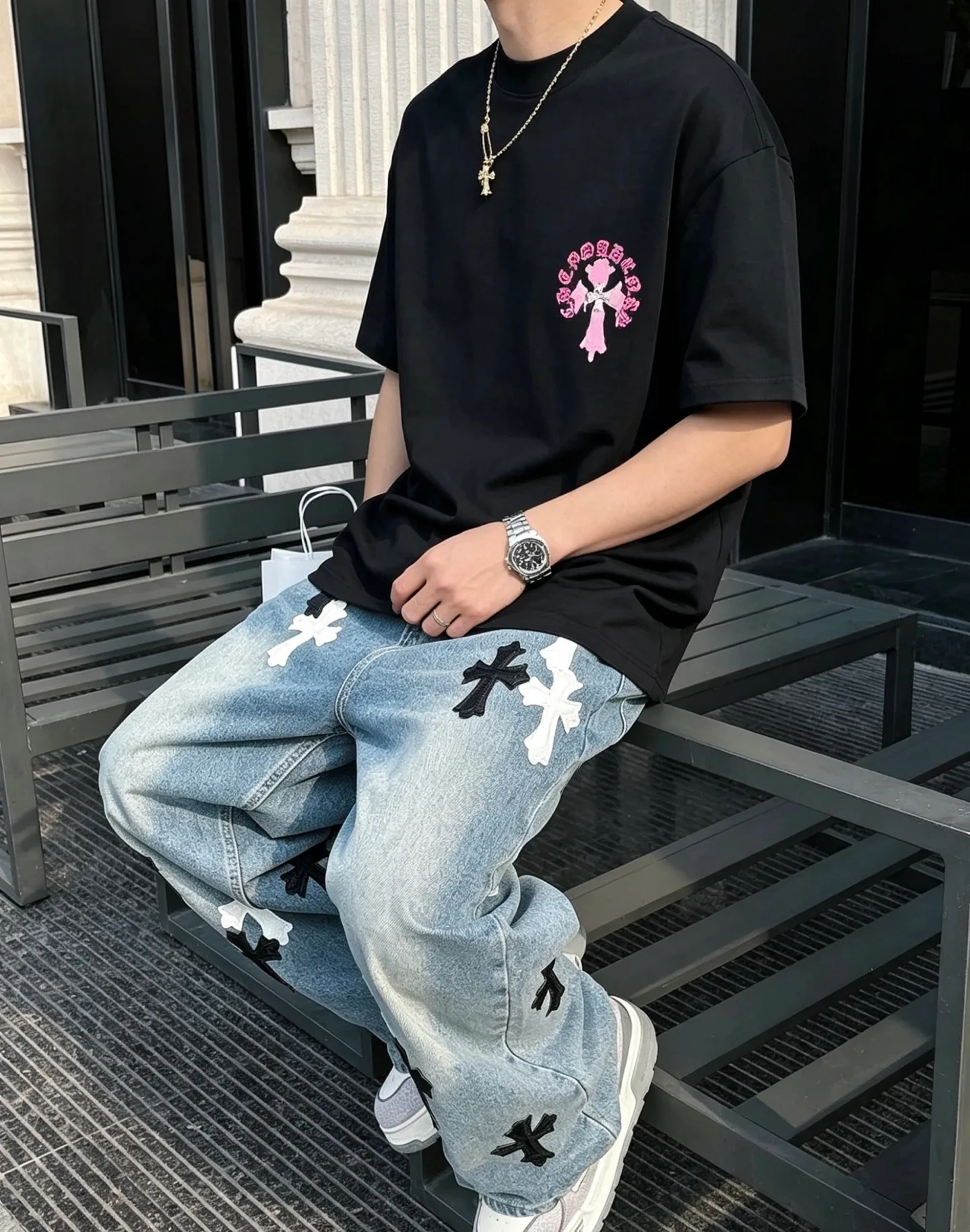 CH～ 《 》 ， tee ， Same Style ， : Black White Coffee Brown Size：S（90-130 ） M（125-150 ） L（135-165 ） XL（160-190 ） XXL（185 ）